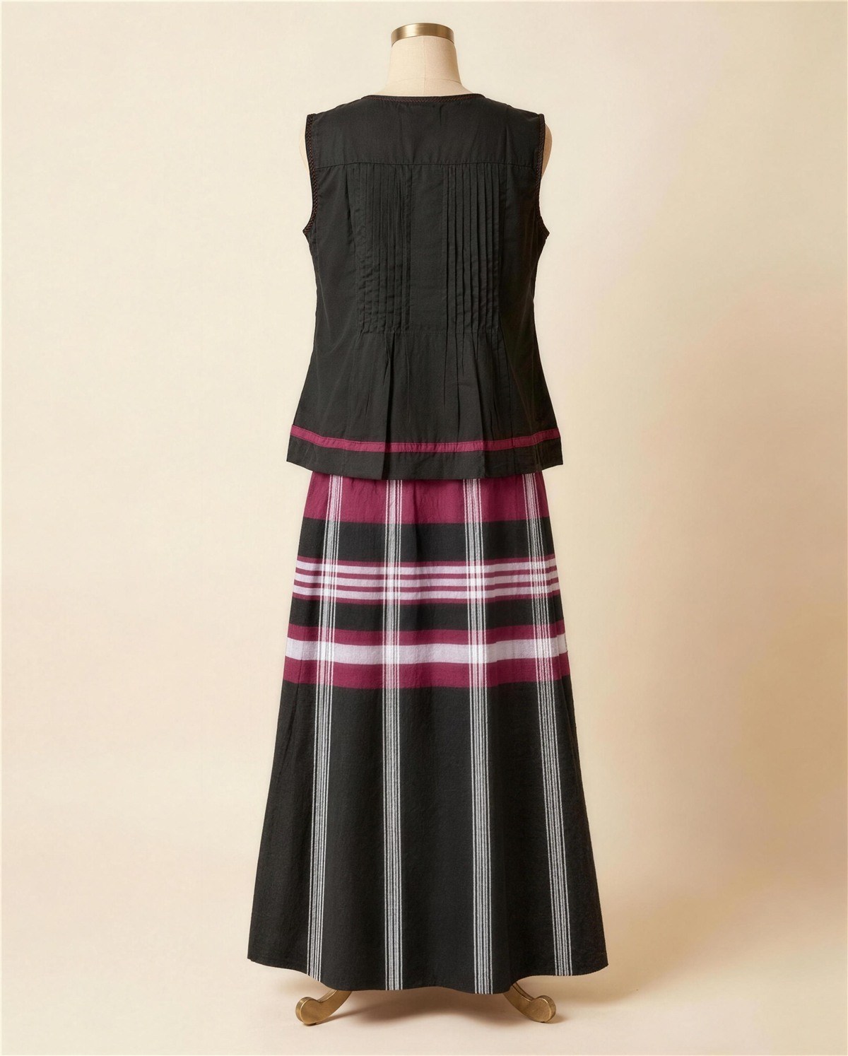 Black and Red Co-Ord Skirt Set, Back