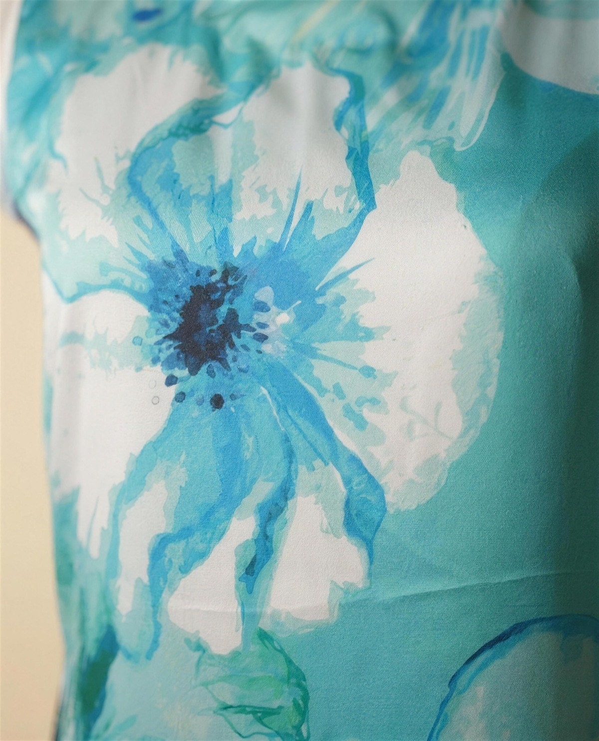 Blue Poppy Shift Dress, Detail