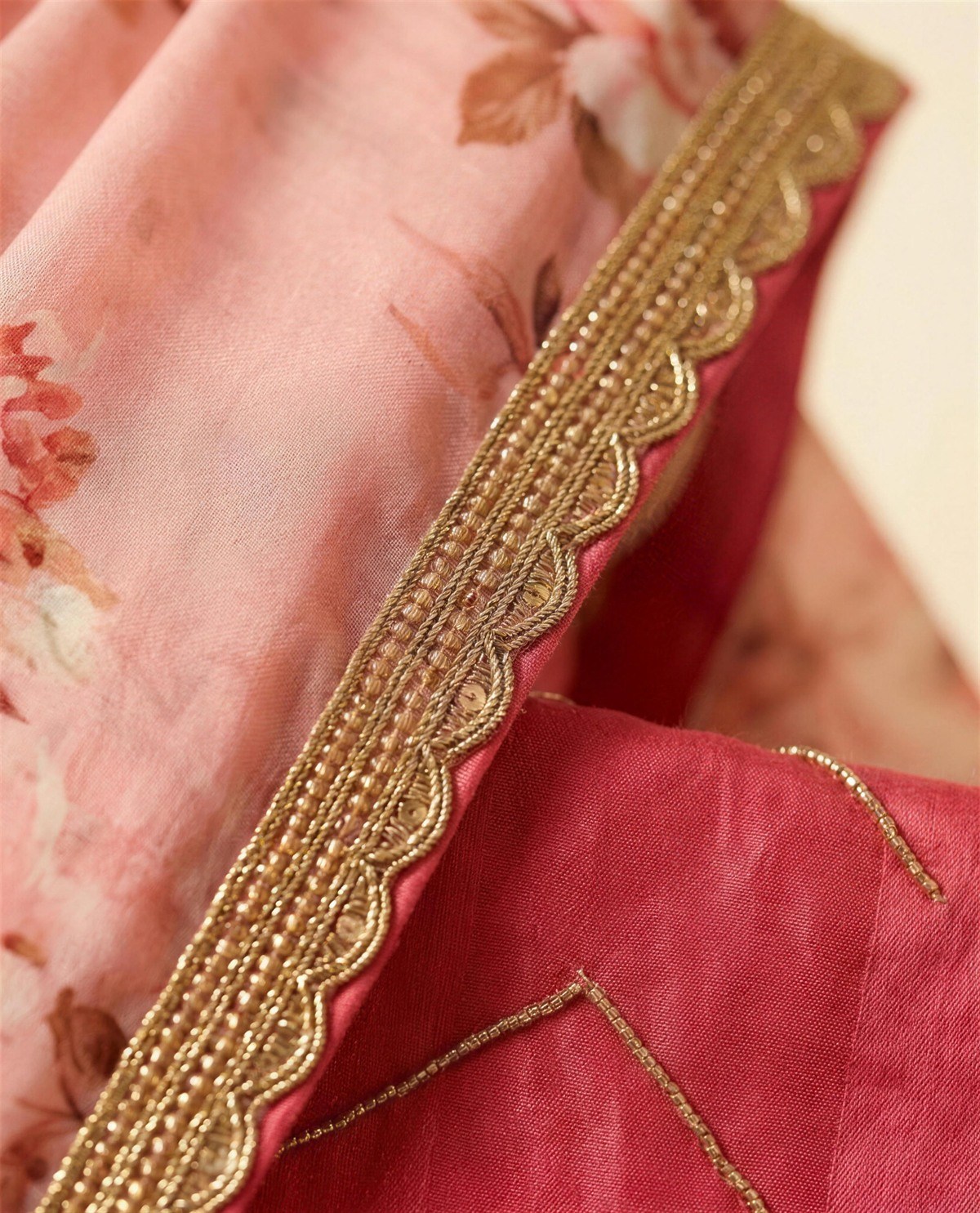 Blush Floral Print Saree, Detail