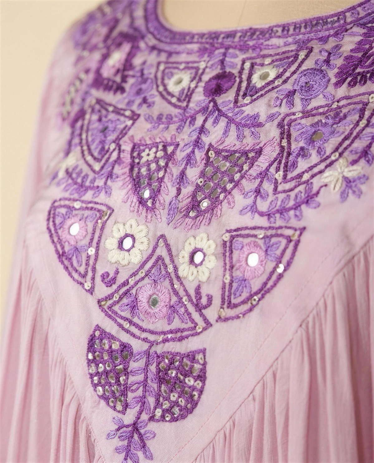 Lilac Chinnon Silk Kaftan Co-Ord Set, Detail