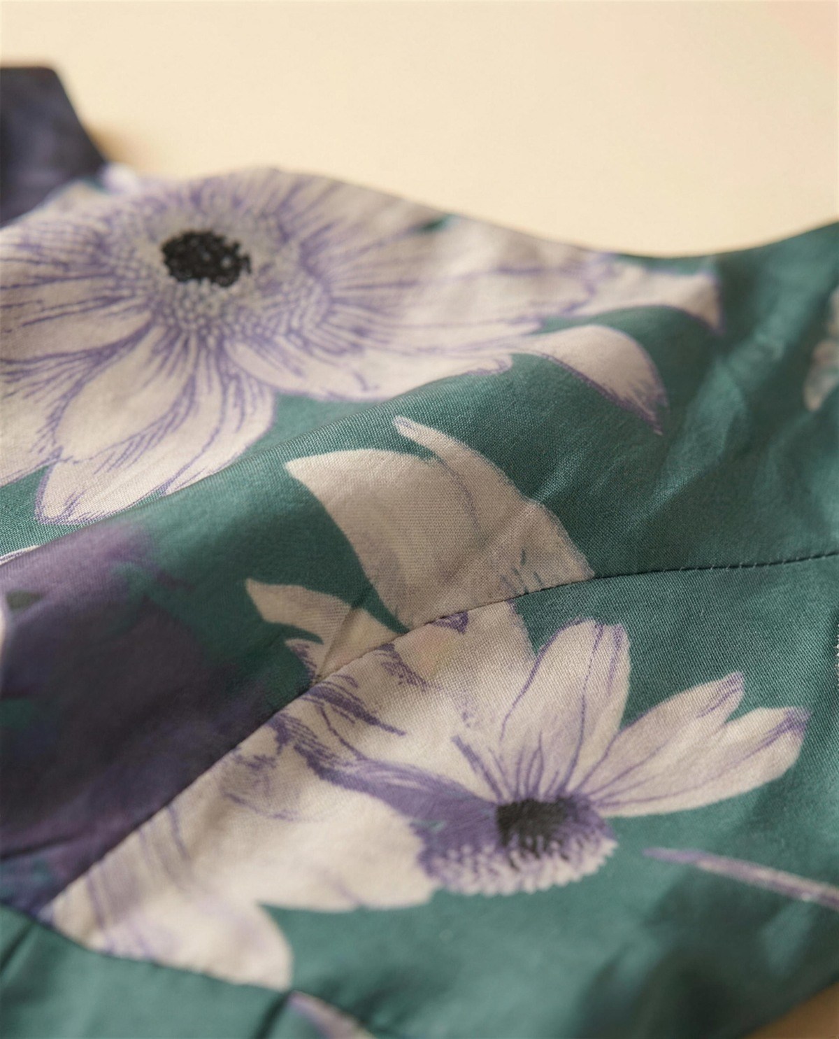 Teal Daisy Gown, Detail