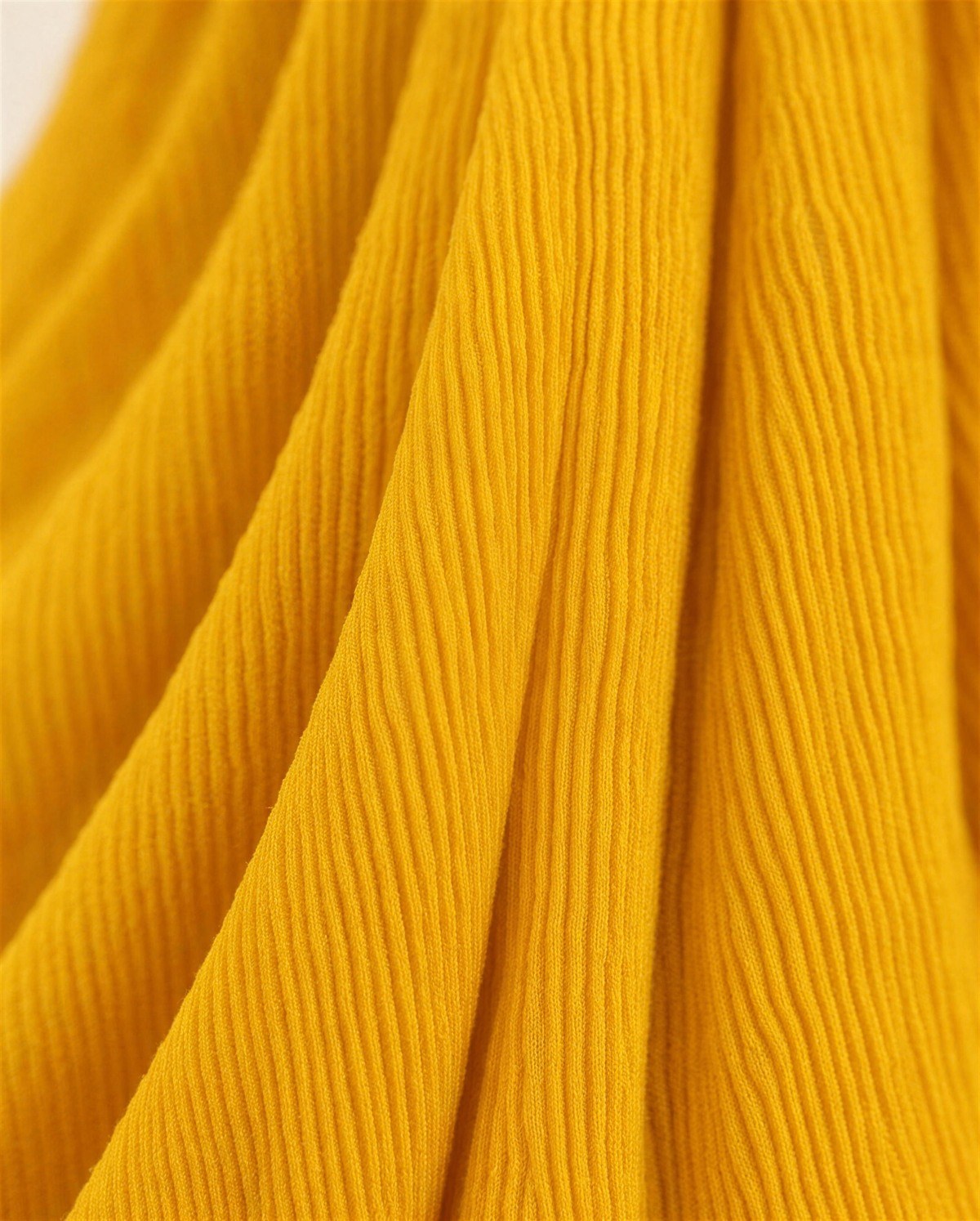 Yellow Crushed Crepe Saree, Detail